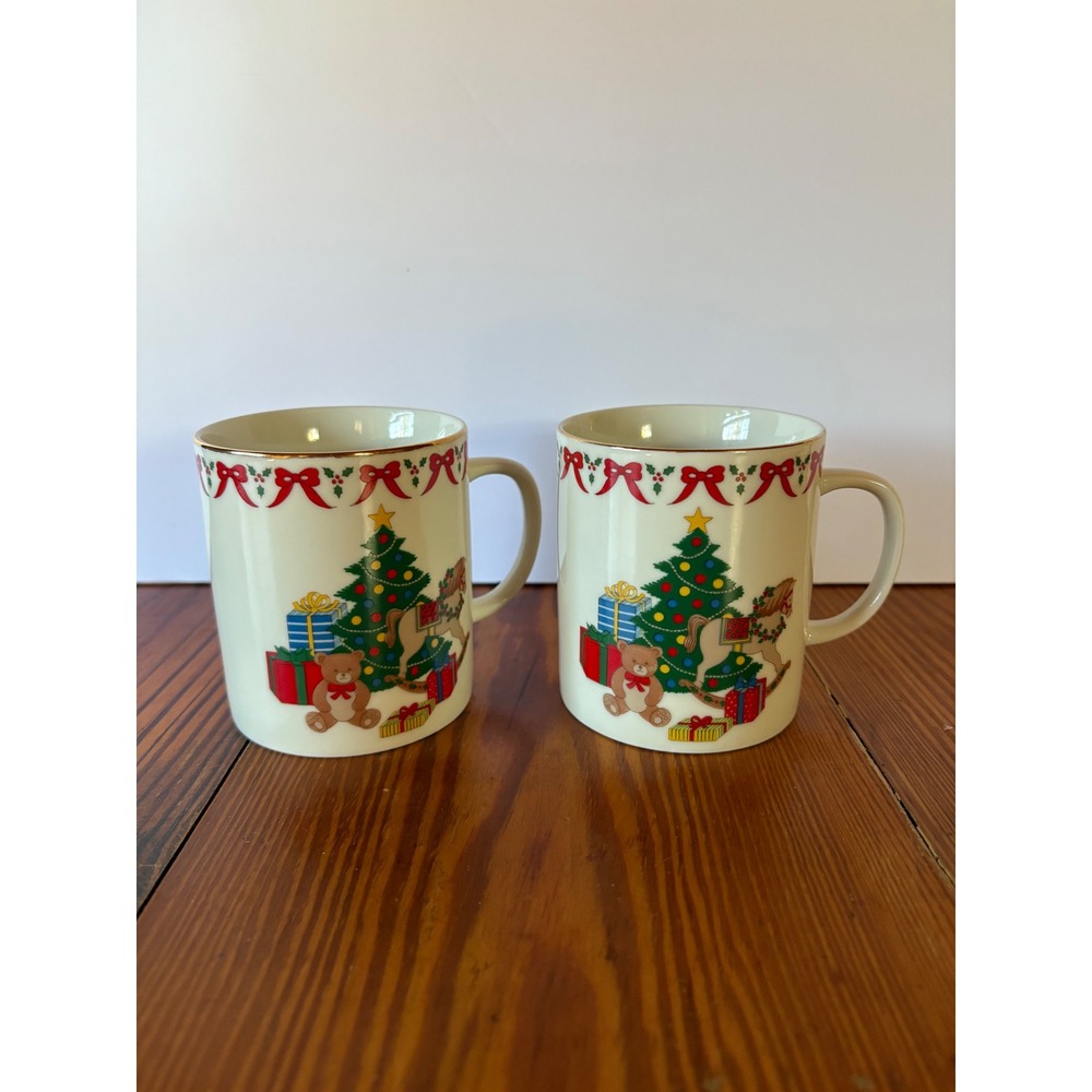 Vintage Set of 2 Christmas Tree Mugs Porcelain Bows Teddy‎ Bears Cottagecore